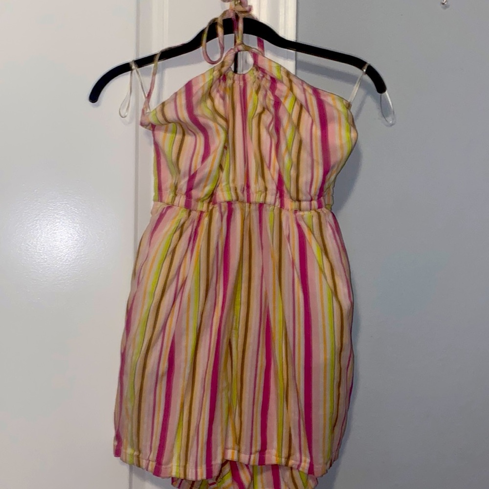 cute old navy summer collection romper!!